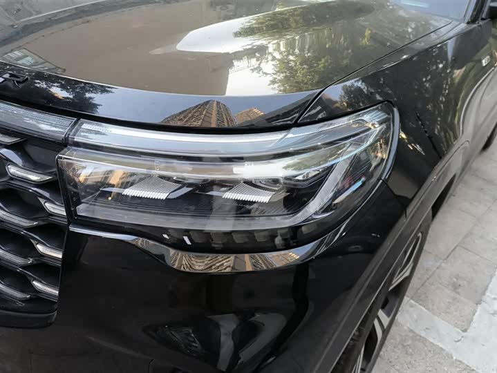 Фото 5 - Ford Explorer