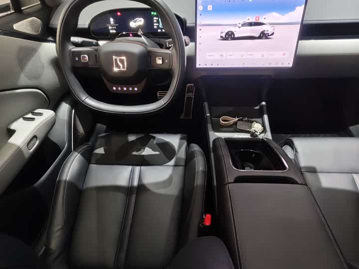 Фото 8 - Zeekr 007