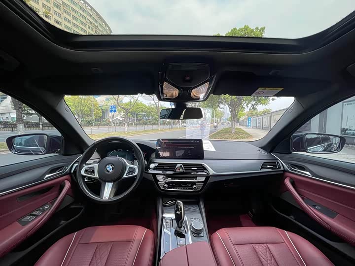 Фото 5 - BMW 5 Series