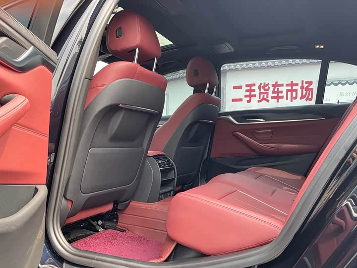 Фото 6 - BMW 5 Series