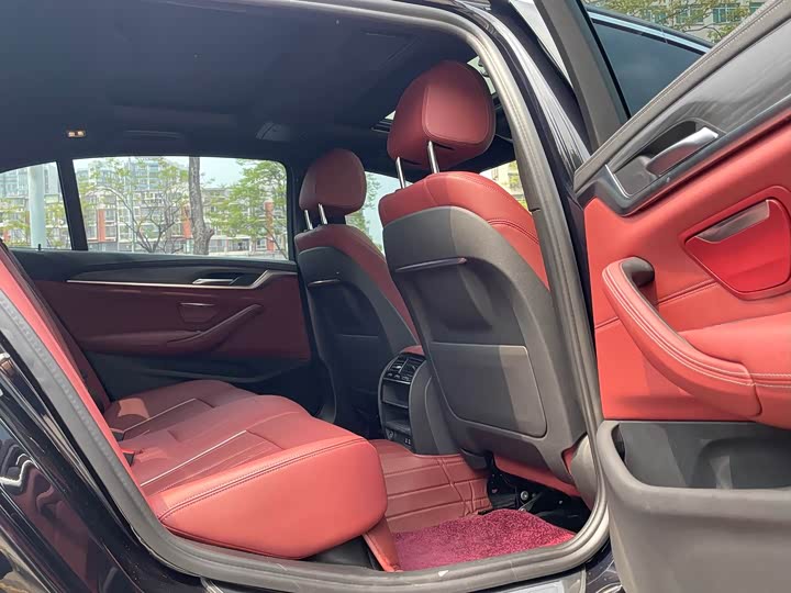 Фото 8 - BMW 5 Series