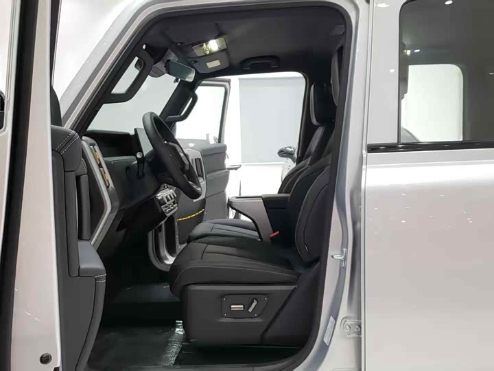 Фото 5 - Chery iCar V23