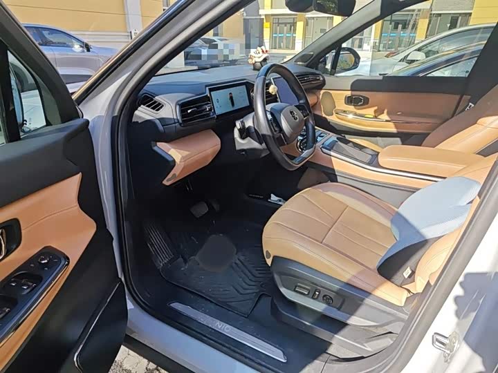 Фото 8 - Nio ES8