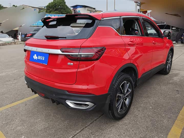 Фото 3 - Geely Coolray