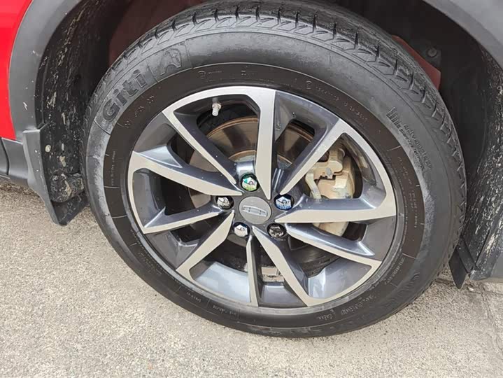 Фото 6 - Geely Coolray