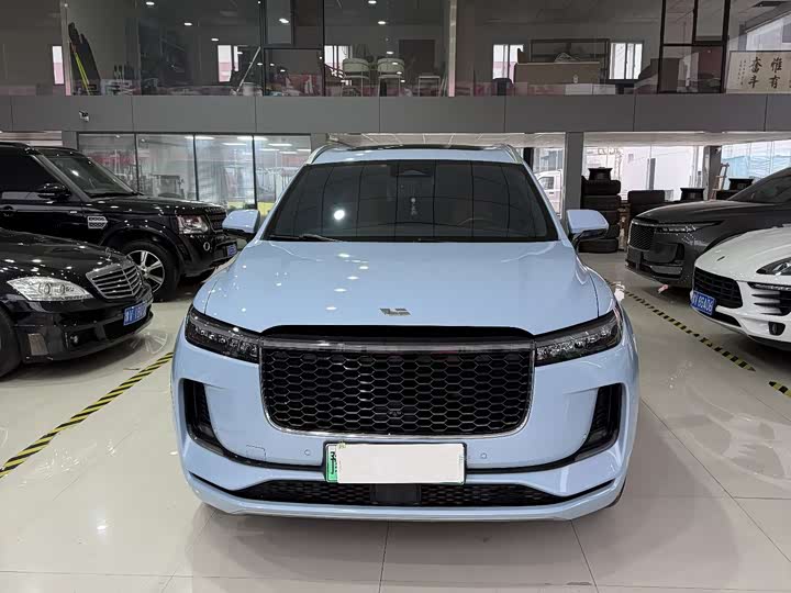 Фото 2 - LiXiang One