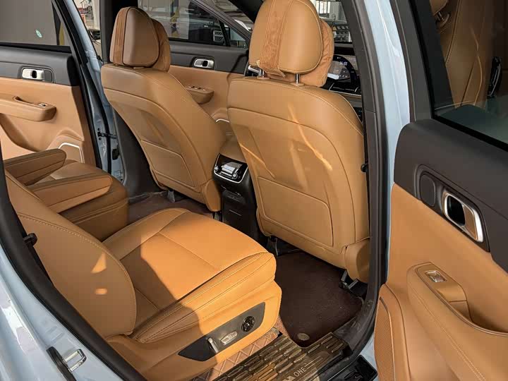 Фото 9 - LiXiang One