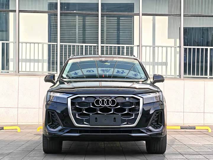 Фото 3 - Audi Q7
