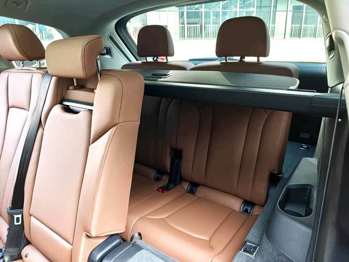 Фото 9 - Audi Q7