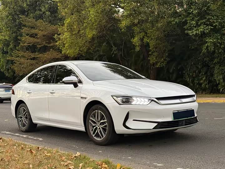 Фото 3 - BYD Qin Plus