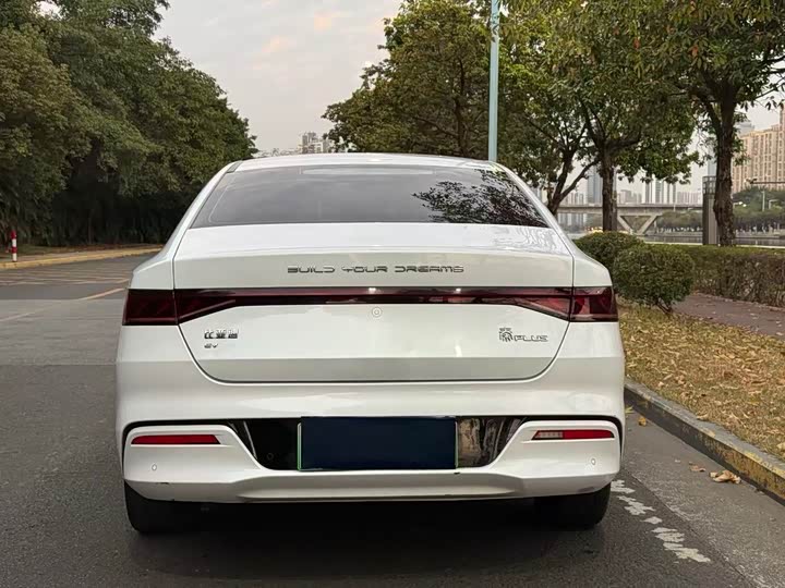 Фото 9 - BYD Qin Plus