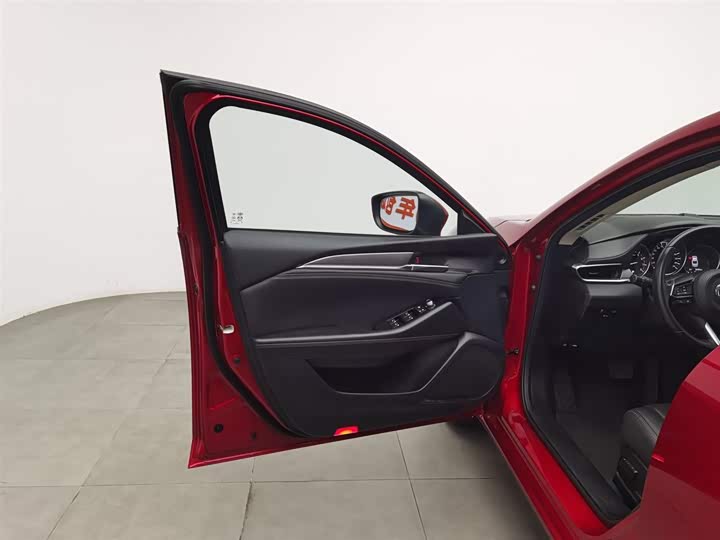 Фото 8 - Mazda Atenza