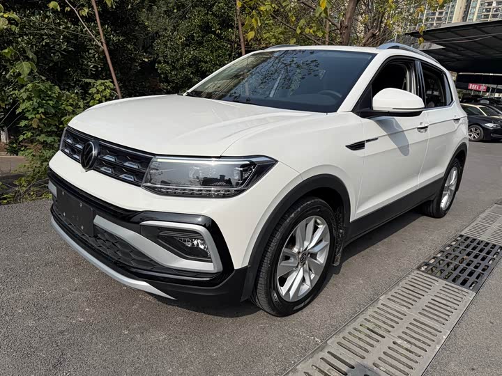 Фото 1 - Volkswagen T-Cross
