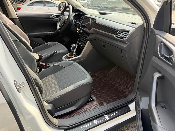 Фото 8 - Volkswagen T-Cross