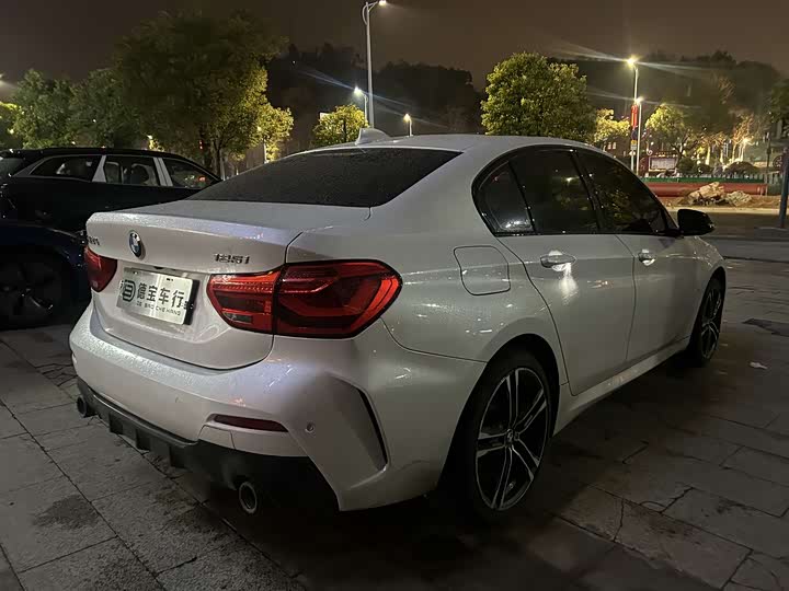 Фото 9 - BMW 1 Series