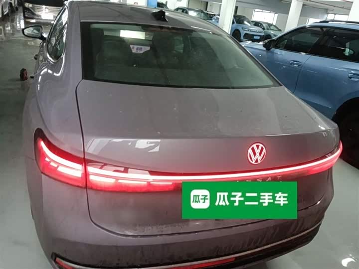 Фото 6 - Volkswagen Passat