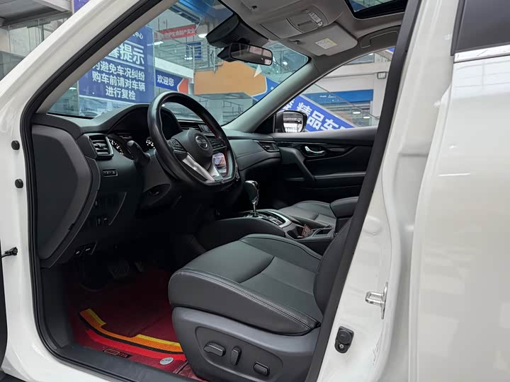 Фото 4 - Nissan X-Trail