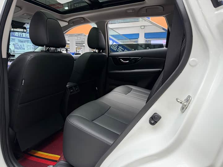 Фото 9 - Nissan X-Trail