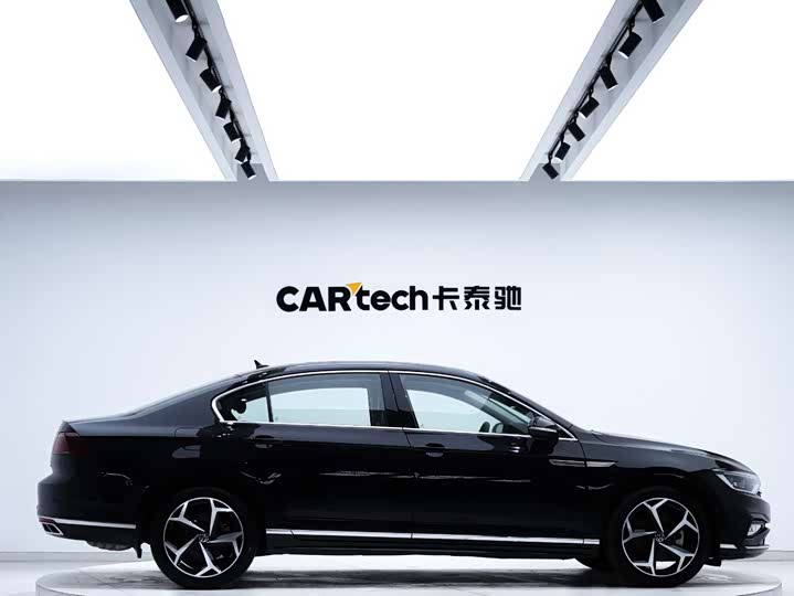 Фото 6 - Volkswagen Magotan