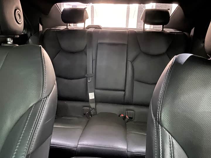 Фото 7 - Cadillac CT4