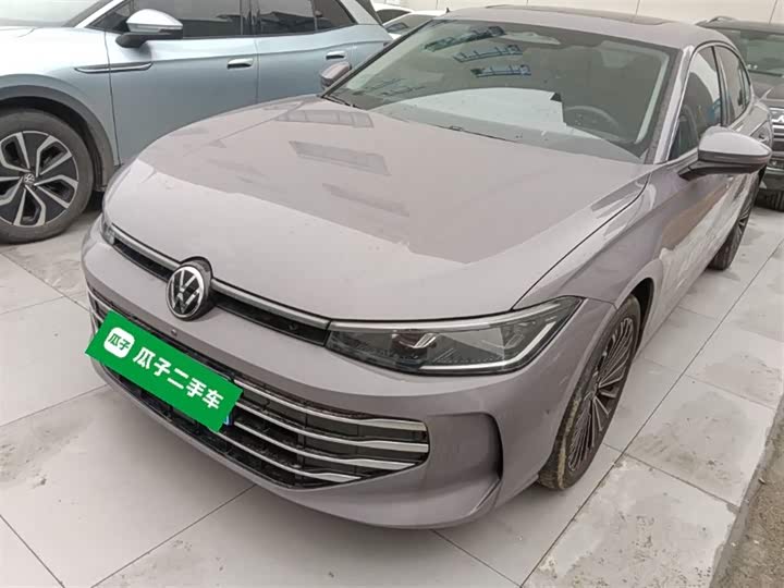 Фото 2 - Volkswagen Passat