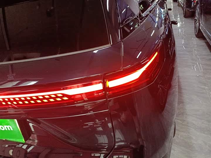 Фото 8 - XPeng G9