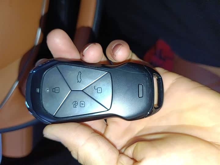 Фото 9 - XPeng G9