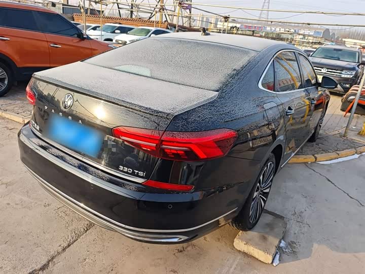 Фото 7 - Volkswagen Passat