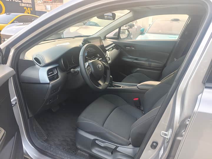 Фото 5 - Toyota Izoa