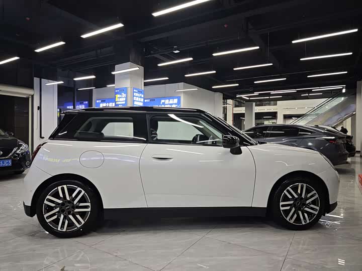 Фото 6 - Mini Cooper