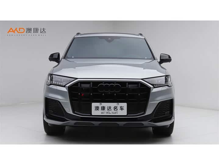 Фото 2 - Audi SQ7