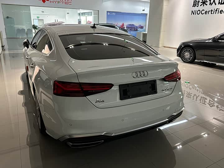 Фото 7 - Audi A5