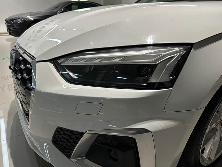 Фото 9 - Audi A5