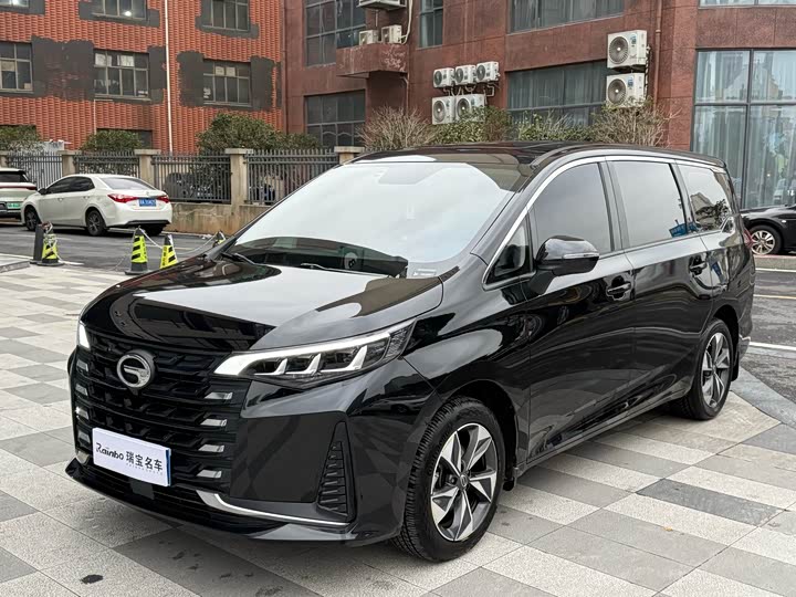 Фото 1 - GAC Trumpchi M6