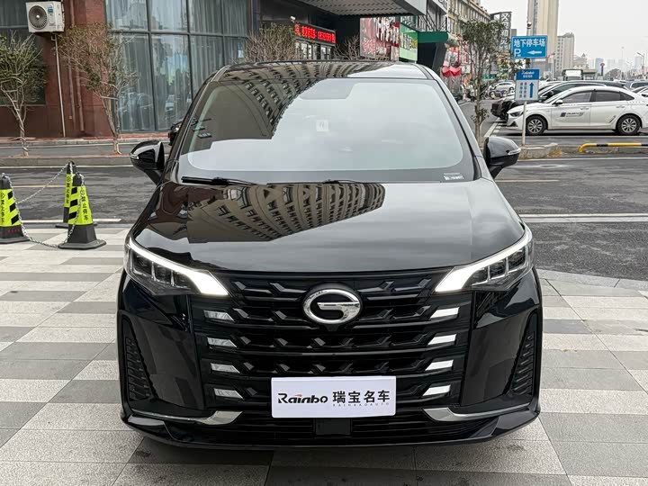 Фото 2 - GAC Trumpchi M6