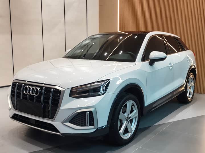Фото 1 - Audi Q2L