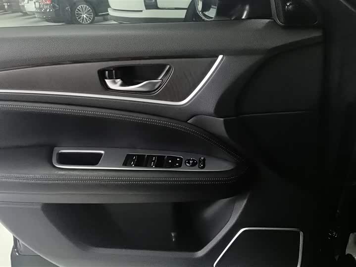 Фото 7 - Honda Avancier