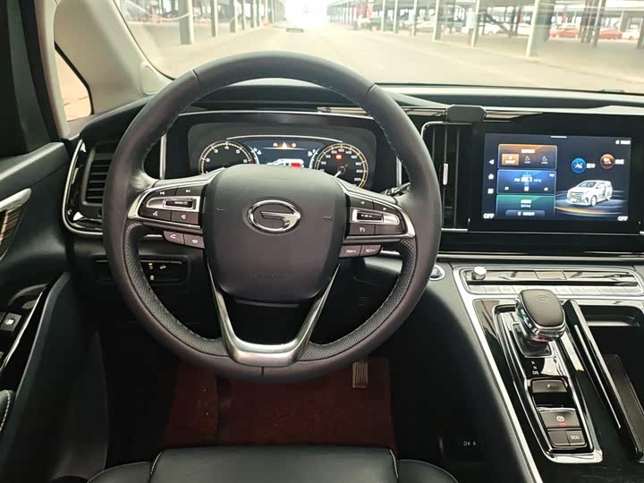 Фото 3 - GAC Trumpchi M8