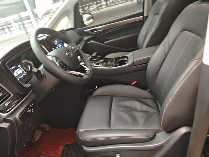 Фото 7 - GAC Trumpchi M8