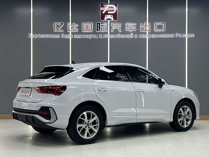 Фото 4 - Audi Q3 Sportback