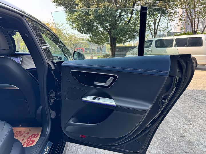 Фото 8 - Mercedes-Benz EQE