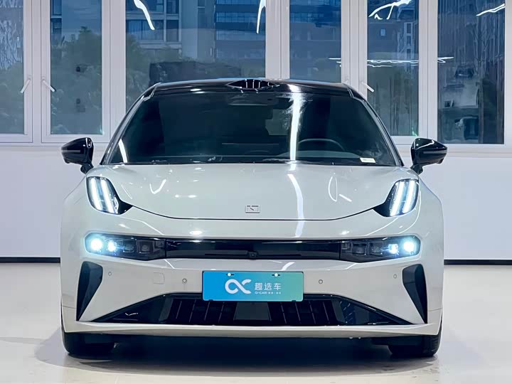 Фото 2 - Zeekr 001