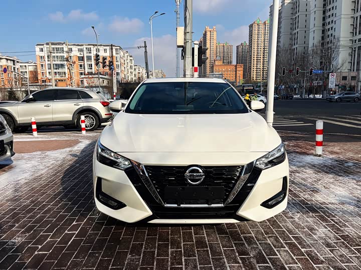 Фото 2 - Nissan Sylphy