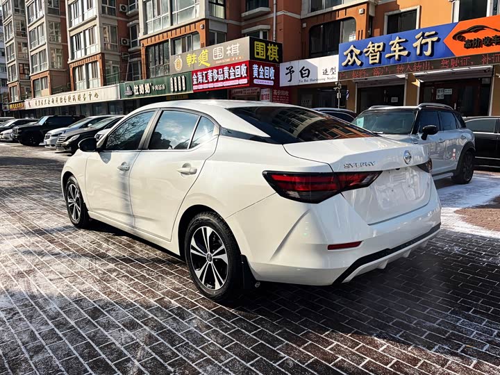 Фото 5 - Nissan Sylphy