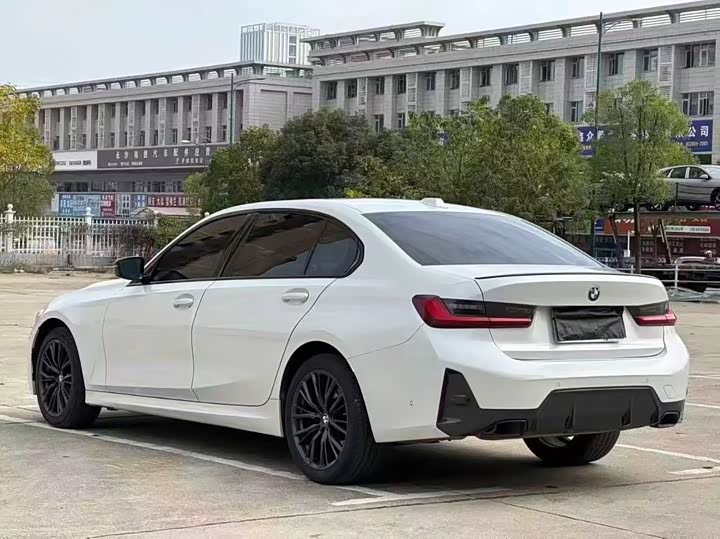 Фото 9 - BMW 3 Series