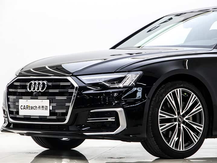 Фото 6 - Audi A6L