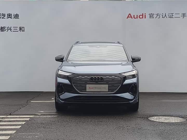 Фото 2 - Audi Q4 e-tron