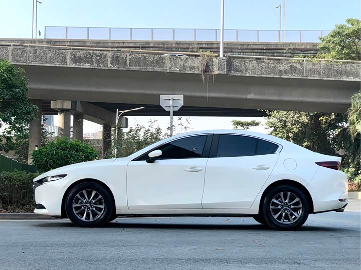 Фото 3 - Mazda 3 (Axela)