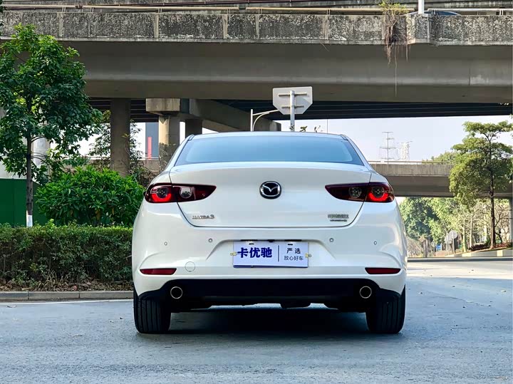 Фото 5 - Mazda 3 (Axela)