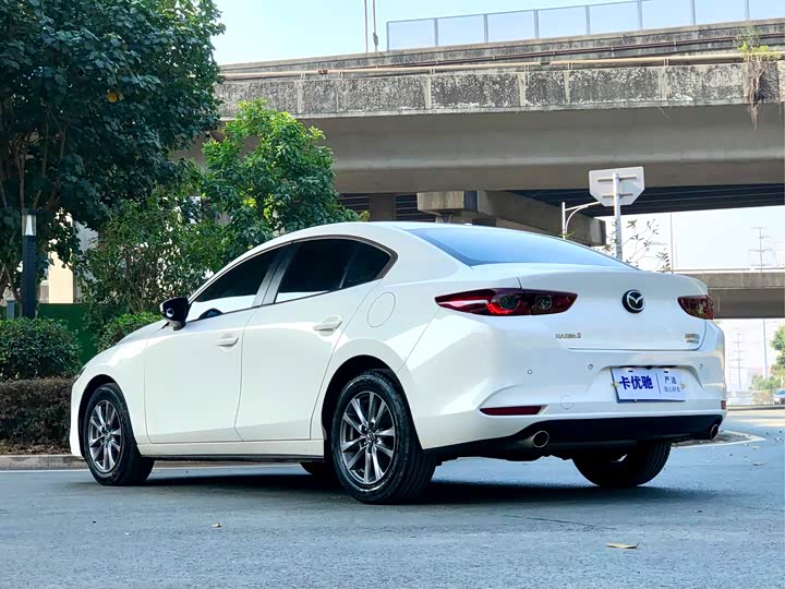 Фото 7 - Mazda 3 (Axela)